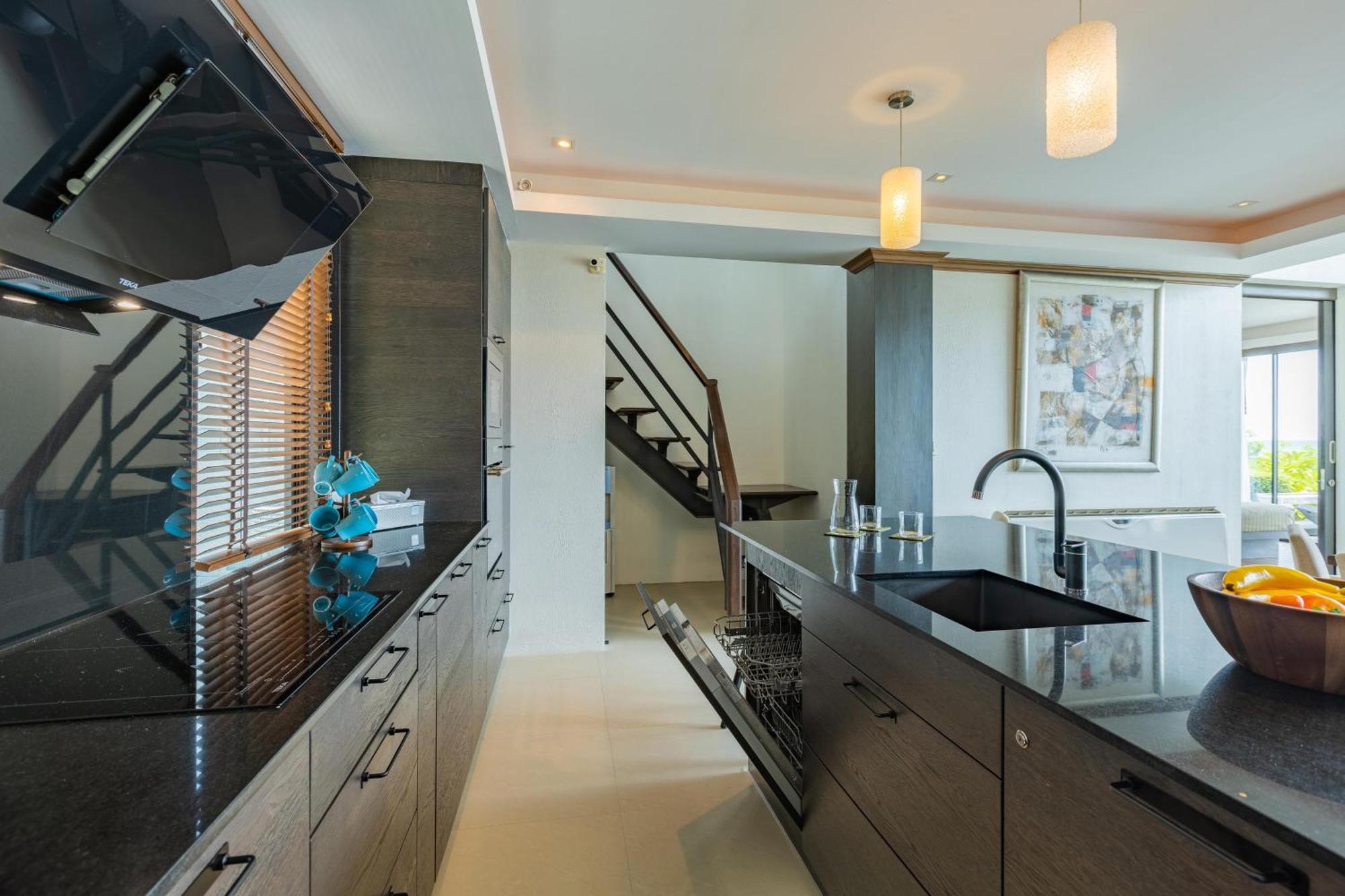 Beachfront Modern 4 Bedroom Pool Villa - Rv Хуахін Екстер'єр фото