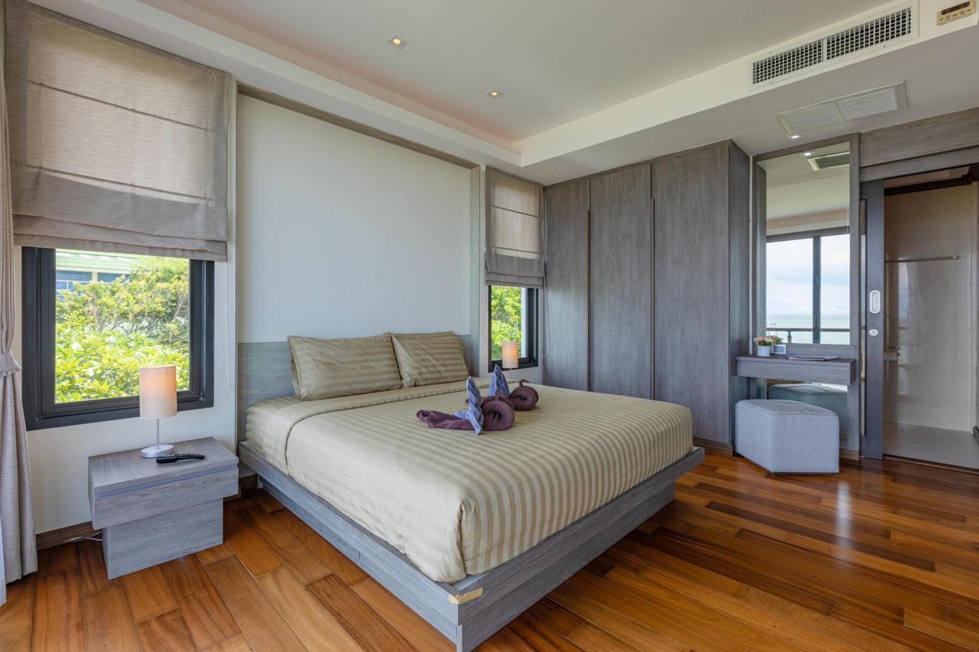 Beachfront Modern 4 Bedroom Pool Villa - Rv Хуахін Екстер'єр фото
