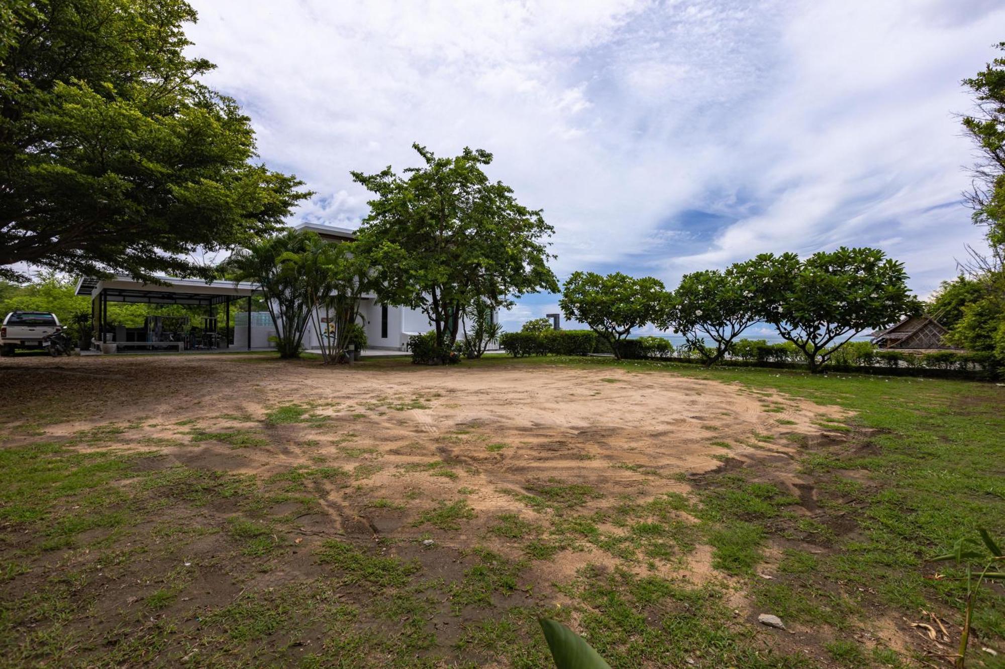 Beachfront Modern 4 Bedroom Pool Villa - Rv Хуахін Екстер'єр фото
