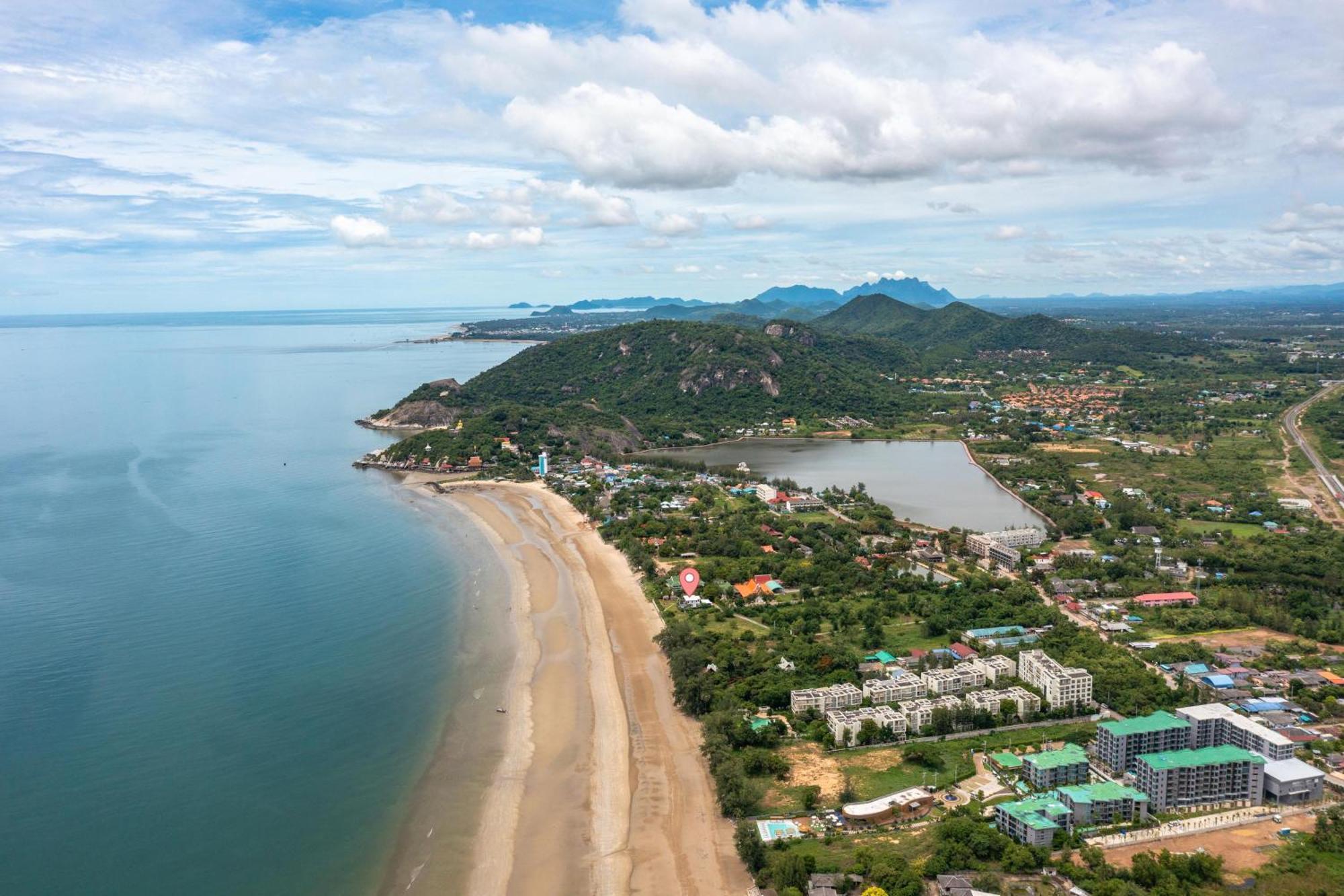 Beachfront Modern 4 Bedroom Pool Villa - Rv Хуахін Екстер'єр фото